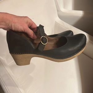 Dansko MISSY Mary Janes women’s shoes. 41. /10